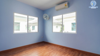 *****บ้านแฝดมือสองนนทบุรี ม.เพอร์เฟคพาร์ค บางบัวทอง คุณภาพระดับแบรนด์ Property Perfect เนื้อที่กว้างขวางเกือบ 37 ตร.ว. ฟังก์ชัน 3 ห้องนอน 2 ห้องน้ำ ภายในแต่งสไตลโมเดิร์น ต่อเติมครบครัน หน้าบ้านไม่ชนกับใคร พร้อมเข้าอยู่ได้ทันที! เชื่อมต่อถนนกาญจนาภิเษก ถนนบางกรวย-กรุงเทพฯ ใกล้รถไฟฟ้าสายสีม่วง "สถานีคลองบางไผ่" จองเลย